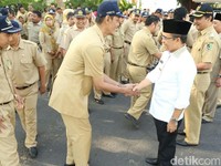 Awas! PNS yang Bolos Kerja Hari Ini Bakal Dihukum