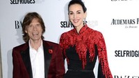 Satu lagi desainer ternama yang bunuh diri, Lwren Scott, yang juga pacar dari musisi Mick Jagger gantung diri menggunakan sehelai syal di tahun 2014. (Foto: Hollywood Life)