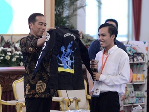 Jabar Hari Ini: Pelajar Doyan Mabuk Rebusan Pembalut-Kisah Bona Pencolek Jokowi