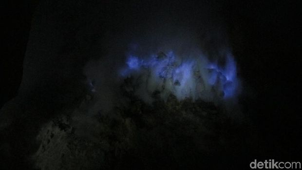 Api biru di Kawah Ijen, Banyuwangi (Afif Farhan/detikTravel)