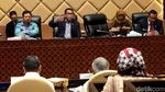 DPR Gelar Rapat Bersama 3 Menteri