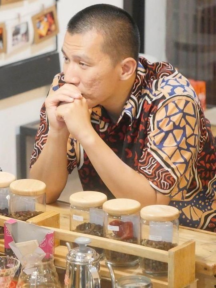 ustaz felix siauw ngopi