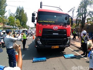 Operasi Ketupat Semeru, Truk Melebihi Tonase Ditilang