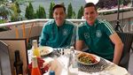 Pesepak Bola Arsenal, Mesut Ozil Ternyata Suka Banget Makan Enak