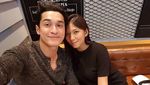 Kemesraan Miller Khan dan Nathalie Stephens