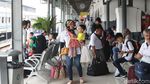 Pemudik Mulai Padati Stasiun Senen