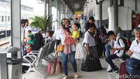Pada lebaran kali ini PT. KAI mengambil tema Angkutan Lebaran 2018 Super Sukses, Keselamatan Tetap Menjadi Fokus Utama sebagai penggalang semangat pelayanan di semua lini. Diantaranya adalah peningkatan layanan dan fasilitas di area stasiun agar pemudik lebih nyaman dalam menunggu kedatangan kereta api.