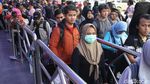 Pemudik Mulai Padati Stasiun Senen