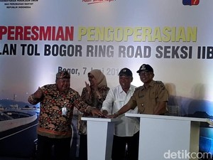 Jelang Buka Puasa, Menteri Basuki Resmikan Tol Kedung Badak-Yasmin