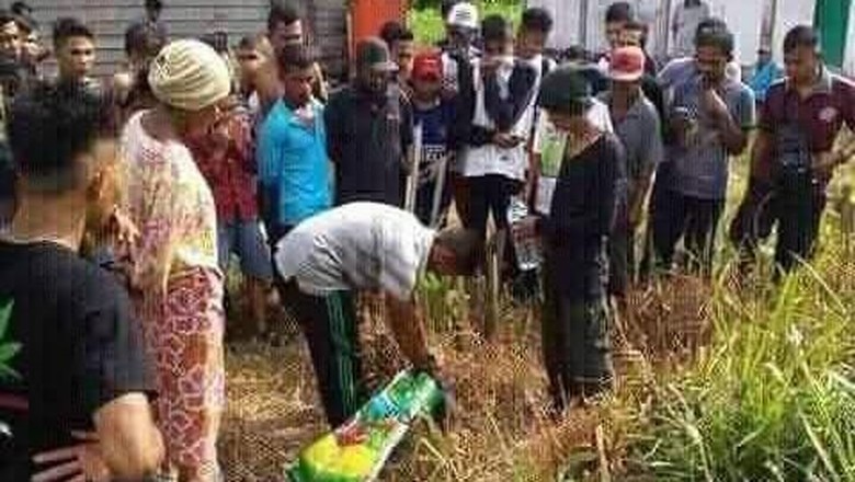 Kepala Korban Mutilasi Tiba di RS, Akan Dicocokkan dengan Kakinya Kepala Korban Mutilasi Tiba di RS, Akan Dicocokkan dengan Kakinya