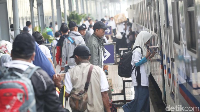Arus mudik. Foto: Grandyos Zafna Arus mudik. Foto: Grandyos Zafna