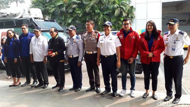  Lepas Tim Liputan Transmedia, Menhub Yakin Mudik 2018 Bahagia