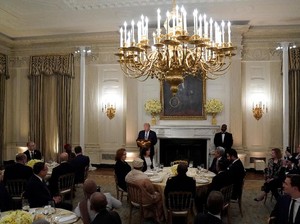 Trump Lanjutkan Tradisi Buka Puasa Bersama di Gedung Putih
