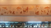 Museum ini ada di tengah-tengah lahan perkebunan anggur seluas 2.700 hektar. Ada artefak kuno seperti gelas dan gentong terkait minuman wine (Fitraya/detikTravel)