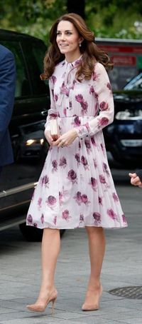 3 Momen Kate Middleton Stylish Pakai Kate Spade