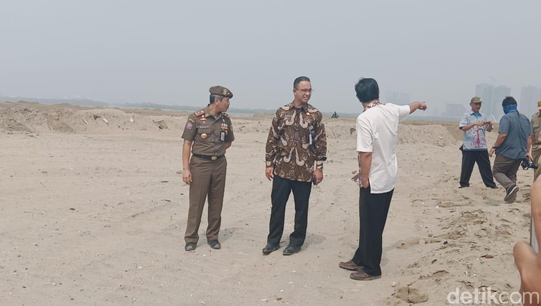 Anies Baswedan Segel 932 Bangunan di Pulau D Reklamasi Anies Baswedan Segel 932 Bangunan di Pulau D Reklamasi