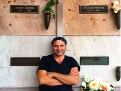 Seniman Ini Ubah Jalanan Biasa Jadi Terlihat Keren