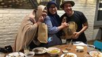 Meriahnya Suasana dtraktir Detikcom Bagi-bagi Voucher dan Uang Tunai