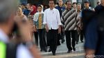 Berkemeja Putih, Jokowi Resmikan Terminal Baru Bandara Semarang