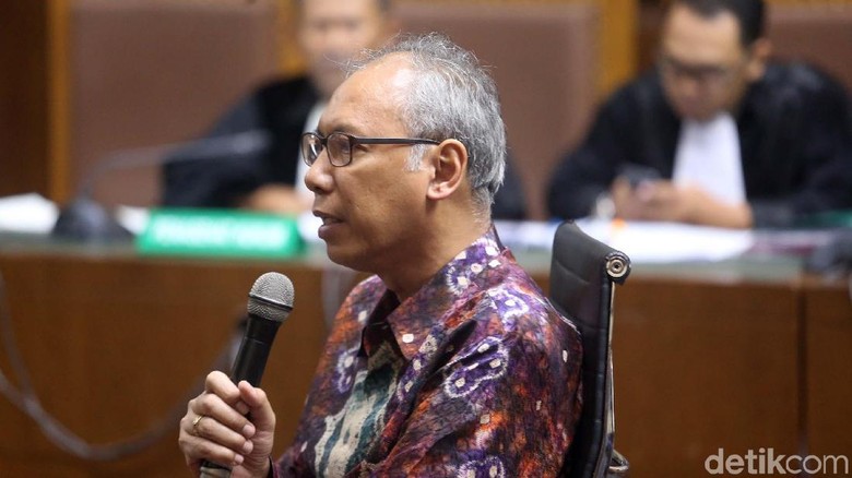 Bimanesh Tegur Fredrich yang Sebar Foto Novanto Dirawat di RS Bimanesh Tegur Fredrich yang Sebar Foto Novanto Dirawat di RS