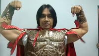 Agung Hercules muncul di ranah hiburan dengan sikapnya yang ceria serta tubuh kekarnya. Dok. Instagram/agunghercules88