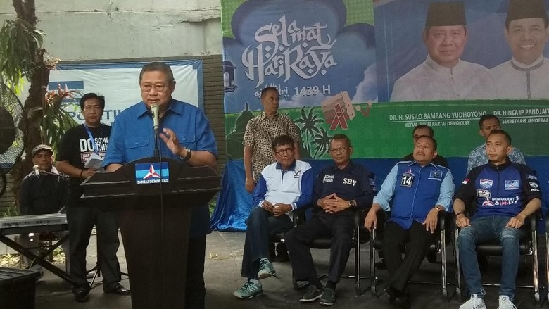Resmikan Pasar Murah Demokrat, SBY Ingatkan soal Saling Berbagi Resmikan Pasar Murah Demokrat, SBY Ingatkan soal Saling Berbagi