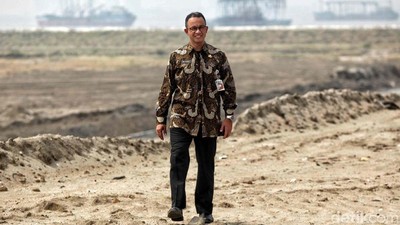 Foto Reklamasi Pulau G, MA Minta Anies Perpanjang Izinnya