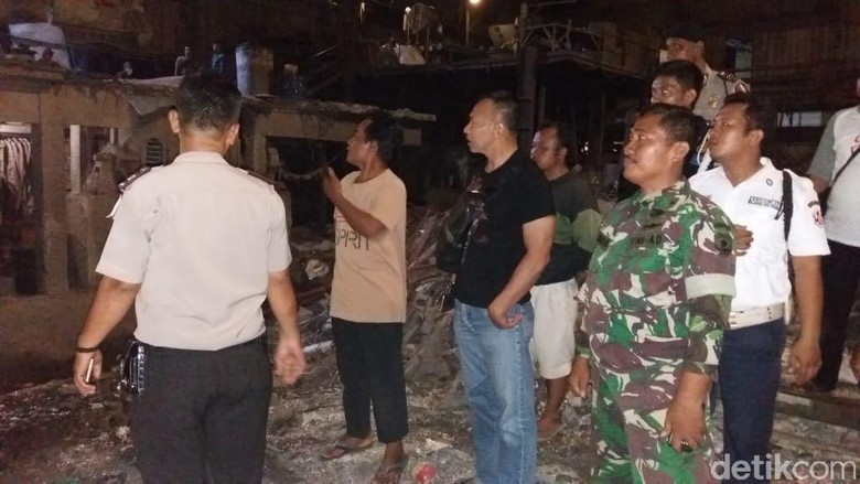 Ledakan di Pabrik Besi Tangerang, 1 Pekerja Terluka Ledakan di Pabrik Besi Tangerang, 1 Pekerja Terluka