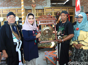 Juni Bulan Bung Karno, Puti Dititipi Pesan Sesepuh Reog Ponorogo