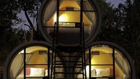Kamar hotel ini benar-benar dari pipa gorong-gorong. Hotel ini menyulap 20 pipa menjadi kamar hotel yang unik. (thedesigntraveller/Instagram)