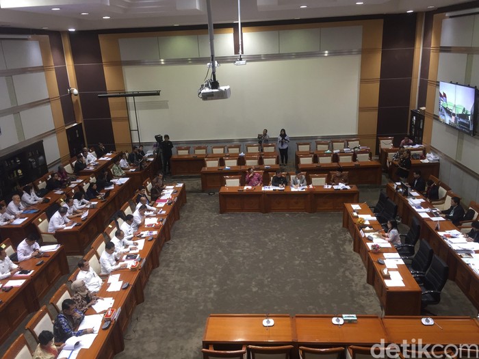 KPK Keluhkan Anggaran Kecil Saat Rapat Kerja dengan DPR