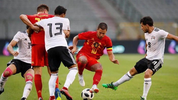 Soccer Football - International Friendly - Belgium vs Egypt - King Baudouin Stadium, Brussels, Belgium - June 6, 2018   Belgiums Eden Hazard in action   REUTERS/Francois Lenoir