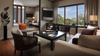 Bagi traveler yang mau menginap, Capella Hotel memiliki Premier Room yang memiliki rate sekitar USD 435 per malamnya atau setara dengan Rp 6 juta (Capella Singapore)