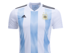 Dan Grup D akan diisi Argentina, Islandia, Nigeria, Kroasia. Ini adalah jersey yang bakal digunakan Argentina, runner up Piala Dunia 2014. (Foto: internet)
