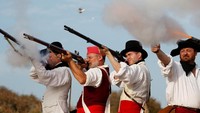 Malta dikepung oleh sekitar 3 ribu pasukan militer Perancis di bawah komando Jenderal Perang Perancis Claude-Henri Belgrand de Vaubois. Pengepungan ini meletuskan pertempuran antara penduduk asli Malta dengan pasukan militer Perancis. Darrin Zamit Lupi/Reuters.