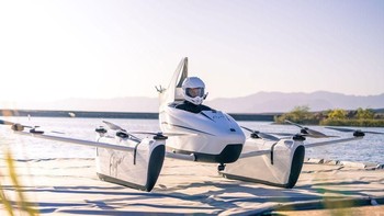 Uji coba penerbangan Flyer kali ini dilakukan di Lake Las Vegas, Henderson, Nevada, Amerika Serikat. Foto: Kitty Hawk