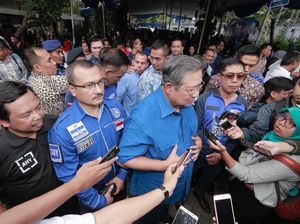 Demokrat ke Ngabalin: SBY Tak Mengadili tapi Sampaikan Fakta