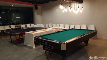 Ada juga tempat untuk melepas penat. Shopee juga memanjakan karyawan dengan beberapa permainan. Foto: Moch Prima Fauzi/detikINET