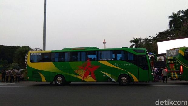 Sempat Orasi di Taman Aspirasi, Massa Pendemo Kedubes AS Bubar