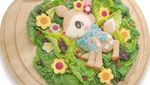 Keren! Desainer Grafis Ini Bikin Bento Cantik di Atas Piring Kayu