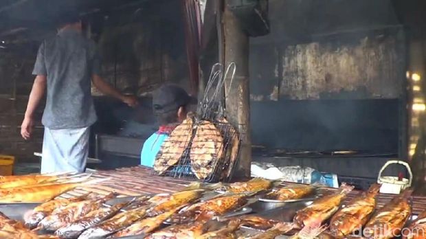 Lembut dan Gurih Ikan Asap Kedungboto, Pas Dinikmati Saat Buka Puasa