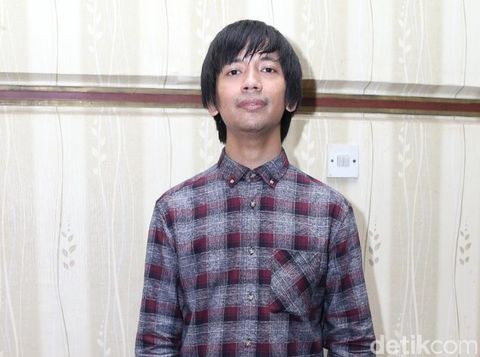 7 Karier Artis Sebelum Sukses, Gaji Pertamanya Rendah Betul