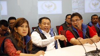 Telkom Group sudah siap melayani masyarakat Indonesia. Bukan hanya pada Ramadhan dan Idul Fitri saja, melainkan juga di beberapa momen lainnya sampai akhir tahun 2018 ini, antara lain Asian Games, Pertemuan Tahunan IMF-World Bank, serta Natal dan Tahun Baru. 