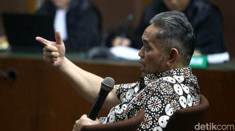 Saksi di Sidang PK: Saya Salah Tulis Nama Anas Urbaningrum di Bon Saksi di Sidang PK: Saya Salah Tulis Nama Anas Urbaningrum di Bon