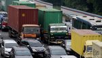 Hari Ini Truk Masih Nekat Lewat Tol Cikampek