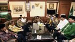 Airlangga Hartarto Sambangi PBNU