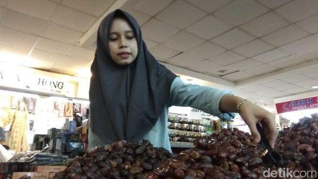Berbisnis Kurma di Tanah Abang Beromzet Rp 20 Juta/Hari