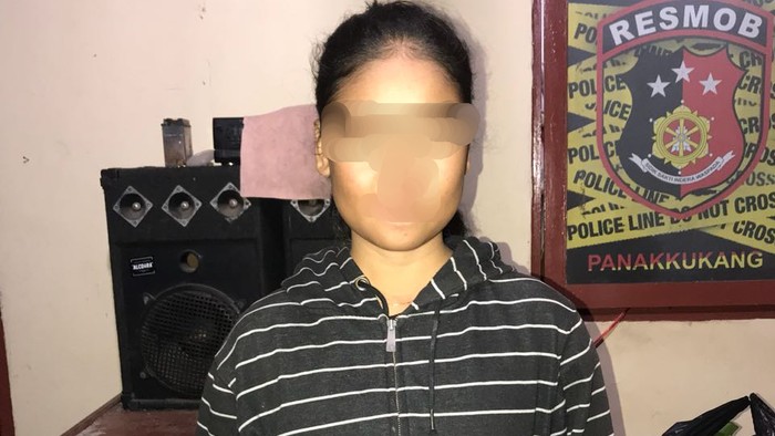 Curi HP Temanya, Gadis Belia di Makassar Ditangkap Polisi