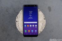 Review Galaxy A6