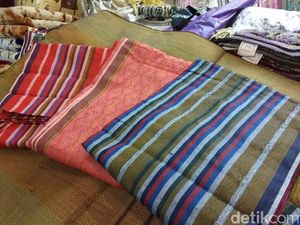 Laris Manis Jelang Lebaran, Sarung Ini Made In Bandung Lho